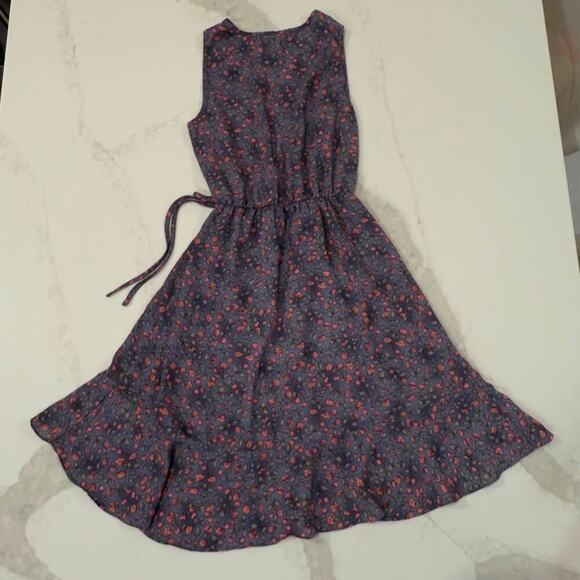 Soprano Dusty Gray Floral Wrap Dress Womens XS Sleeveless TieFront Ruffle Bottom - Picture 7 of 7